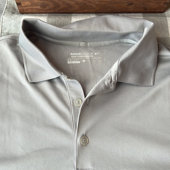 Nike Gray polo shirt.  Dri Fit Excellent condition. - Picture 3 of 4